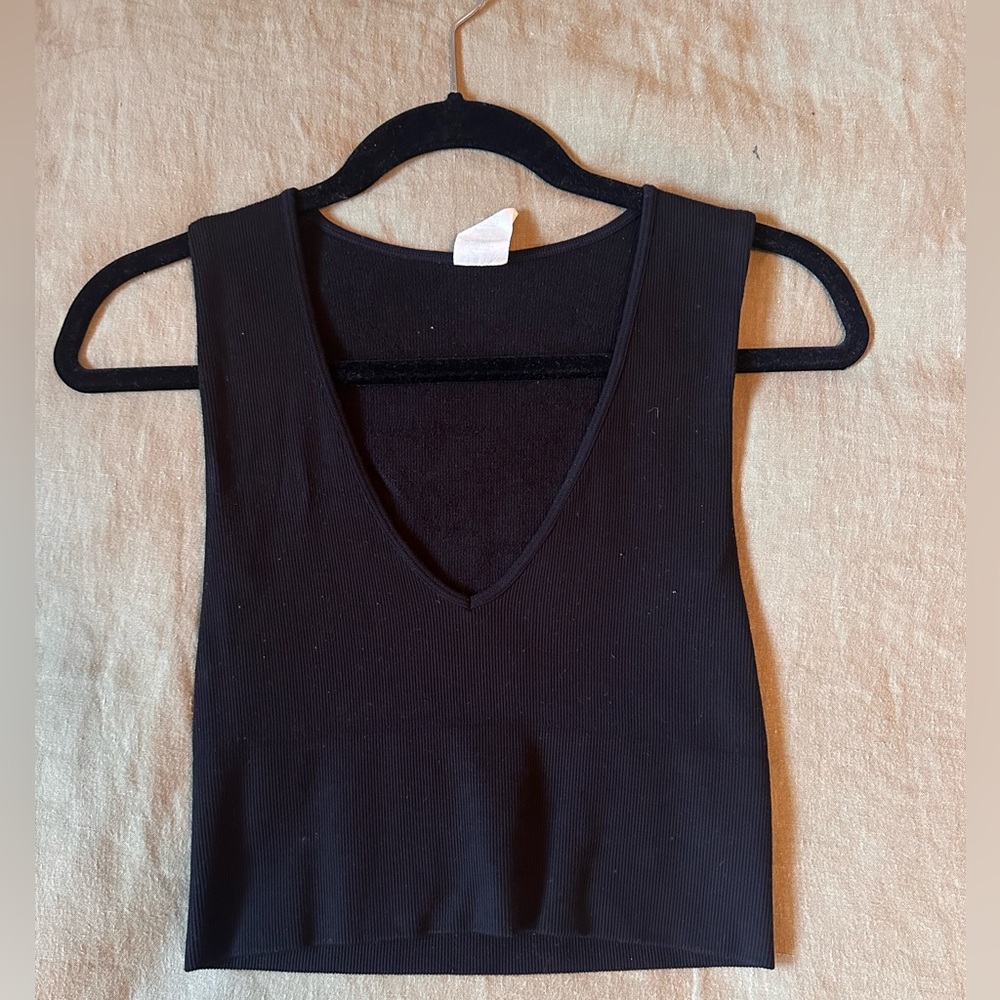 Chic Black V-Neck Tank Top